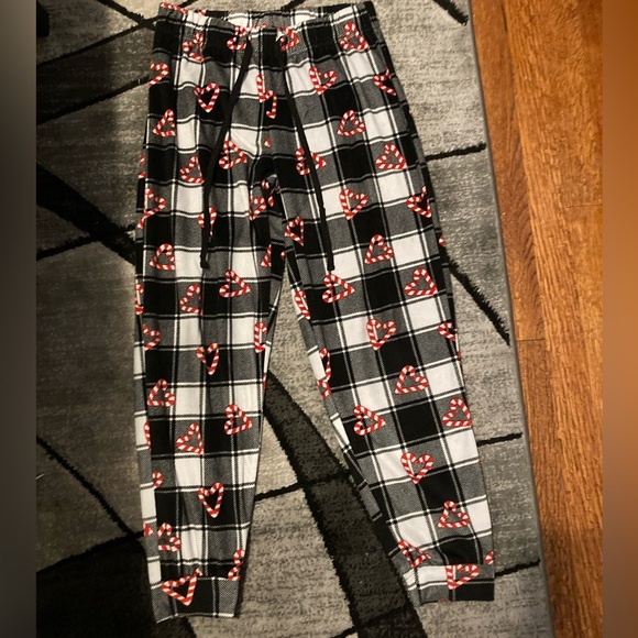 Christmas Themed Pajama Pants (Candy Cane Hearts) - Picture 2 of 6